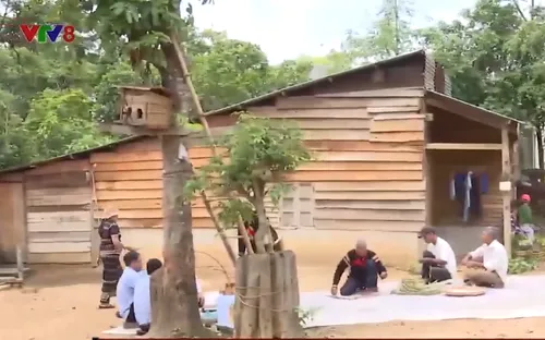 Tạo động lực để đồng bào thiểu số thoát nghèo