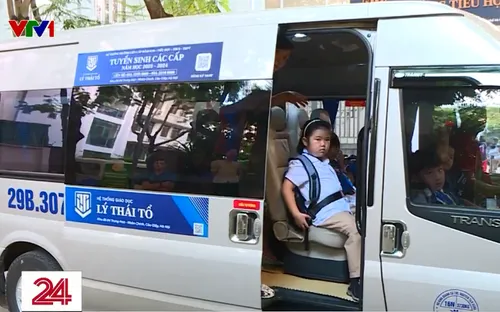 Phụ huynh, nhà trường ủng hộ đề xuất xe đưa đón cần có nhận diện riêng