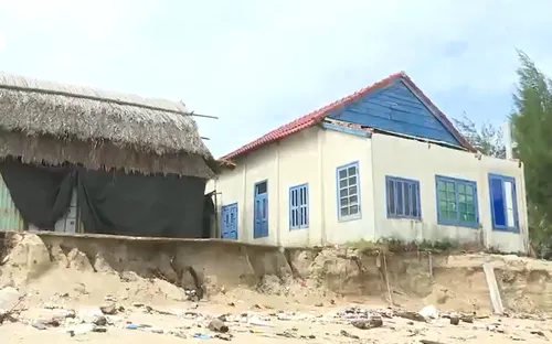 Bờ biển Hội An, Quảng Nam tiếp tục sạt lở nặng