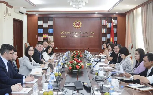 39 Tiến sĩ, 24 Thạc sĩ Việt Nam học tập và nghiên cứu tại Ba Lan