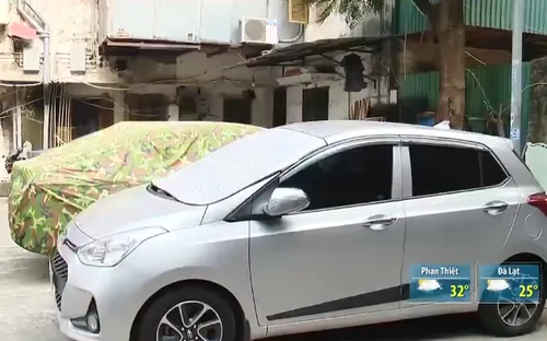 Hà Nội: Lấn chiếm sân chơi thành bãi trông giữ xe