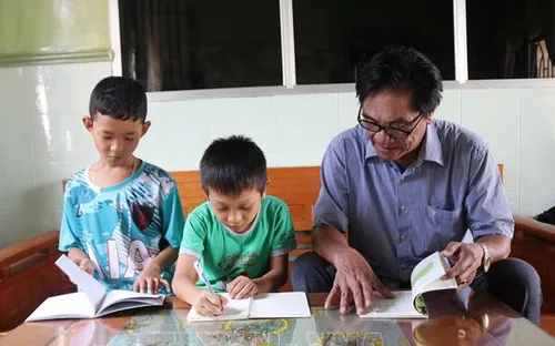 Triển khai Phong trào Cả nước thi đua xây dựng xã hội học tập, đẩy mạnh học tập suốt đời