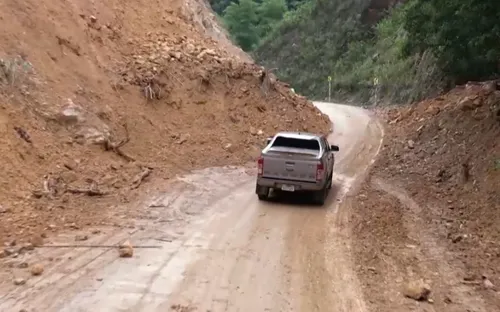 Quảng Bình: Nhiều tuyến quốc lộ sạt lở gây mất an toàn giao thông