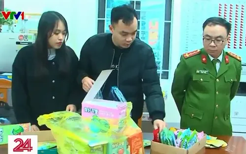 Sở Giáo dục Đào tạo Hà Nội cảnh báo học sinh không ăn "kẹo lạ"