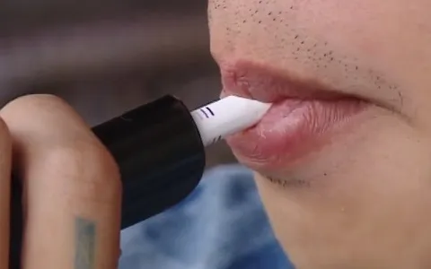 Hiểm họa thuốc lá điện tử: Cần có hàng rào pháp lý