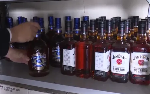 "Nóng" tình trạng buôn lậu với nhiều thủ đoạn tinh vi