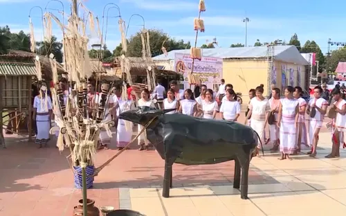 Đặc sắc lễ "Mở cửa kho lúa" của người Rơ Măm