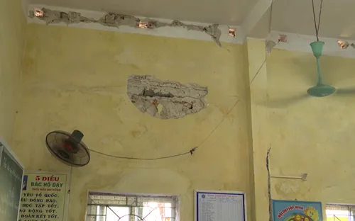 Bất an khi trường học xuống cấp