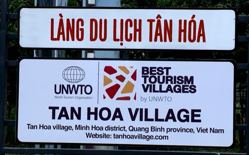 Làng du lịch thích ứng thời tiết