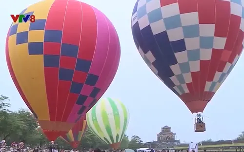 Khai mạc Lễ hội Khinh khí cầu quốc tế