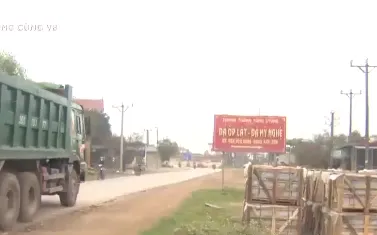 Xử lý nghiêm hành vi vi phạm hành lang an toàn giao thông đường bộ