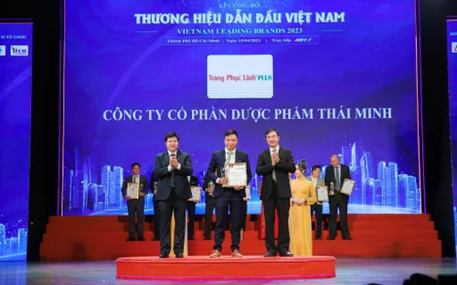 Tràng Phục Linh PLUS lọt Top 10 thương hiệu dẫn đầu Việt Nam 2023