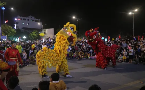 Khai trương phố đi bộ - chợ đêm đầu tiên tại Hải Dương