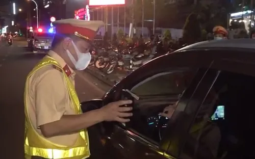 Gần 3.500 lái xe vi phạm nồng độ cồn trong ngày thứ hai kỳ nghỉ lễ