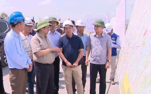 Thủ tướng yêu cầu đảm bảo tiến độ, an toàn lao động cao tốc Bắc - Nam
