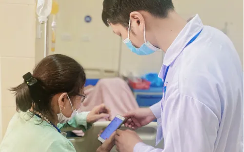 Tập đoàn KT ứng dụng chăm sóc sức khỏe từ xa tại Việt Nam