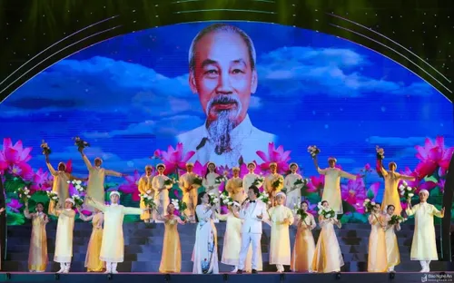 Đón xem THTT Lễ hội Làng Sen 2023 (20h00, VTV2)