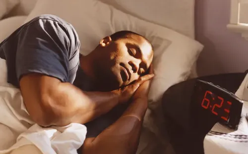 Cách để ngừng nhìn vào điện thoại khi vừa thức dậy