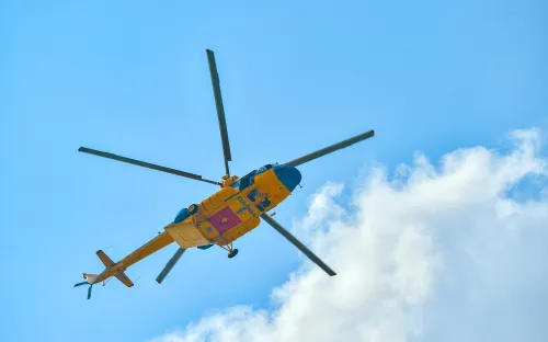 Phi công Trung đoàn 917 bay huấn luyện treo cấp cứu người trên biển