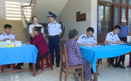 Chăm lo đời sống cho người nghèo vùng biên giới hải đảo