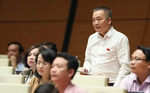 "Khám một bệnh nhân chỉ được 27.000 đồng mà còn bị trừ ngược, trừ xuôi"