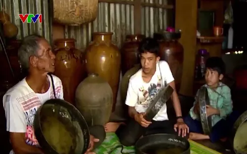 Người nối dài tiếng chiêng trên cao nguyên Lâm Đồng