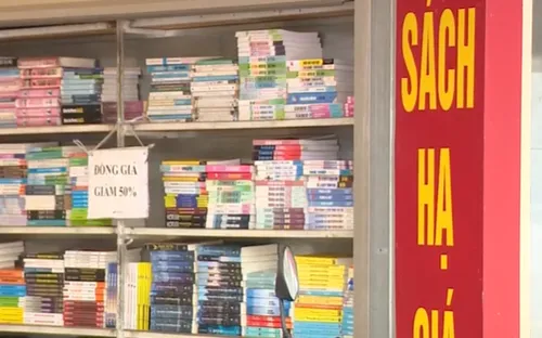Cần có chế tài xử lý mạnh nạn sách giả, sách lậu