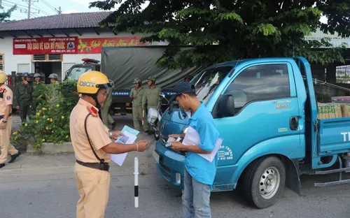 Công an Bình Dương mở cao điểm tuần tra giao thông, phòng chống tội phạm