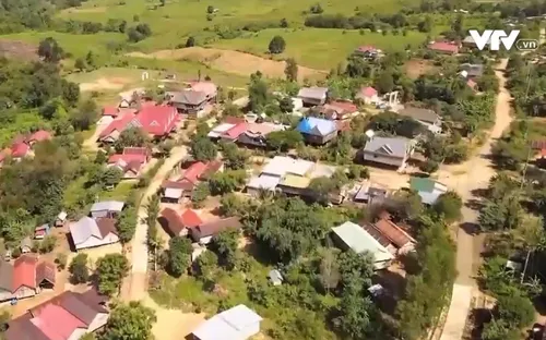 Già làng góp sức vì bình yên buôn làng Tây Nguyên