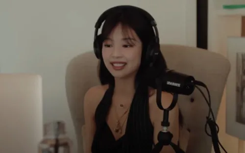 Jennie (BLACKPINK) lên tiếng về cáo buộc lười biếng trên sân khấu