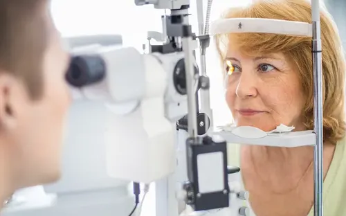 Các vấn đề thị lực có liên quan tới nguy cơ suy giảm trí nhớ