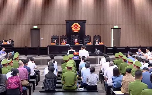 Vụ “Chuyến bay giải cứu”: Các bị cáo xin giảm nhẹ hình phạt