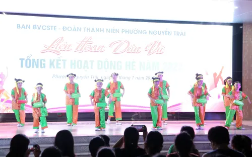 Sôi động hội thi Dân vũ và tổng kết hè năm 2023