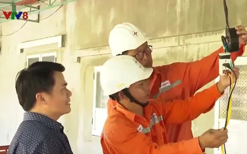 Hỗ trợ khách hàng kiểm soát điện tiêu thụ bất thường mùa nắng nóng