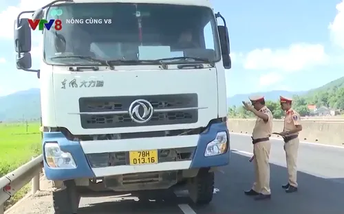 Phú Yên tăng cường tuần tra xử lý xe quá khổ quá tải