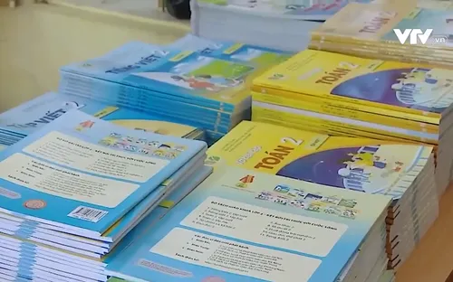 Nỗi lo thiếu sách giáo khoa đối với học sinh miền núi