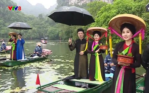 Giới trẻ kết hợp du lịch với trải nghiệm văn hóa