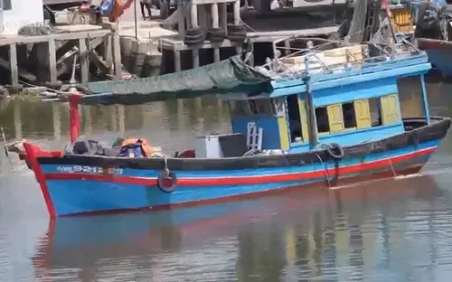 Quảng Ngãi: Cấm tàu cá chưa có giấy phép khai thác thủy sản đi đánh bắt