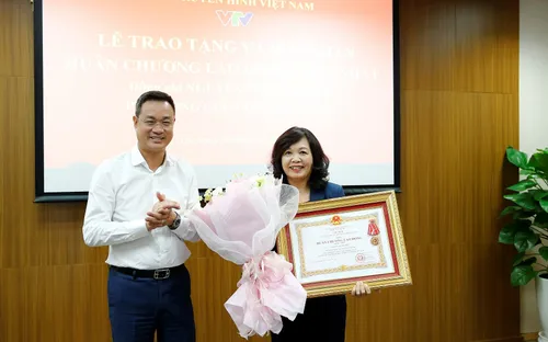 Trao tặng Huân chương Lao động hạng Nhất cho Phó Tổng Giám đốc Đài Truyền hình Việt Nam Nguyễn Thị Thu Hiền