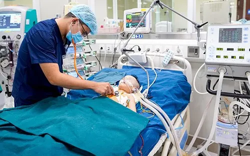 Nhiễm trùng huyết, sốc nhiễm trùng ở trẻ em: Bệnh không hiếm nhưng tỉ lệ tử vong cao