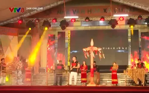 Đồng bào Tây Nguyên vui Tết Độc lập