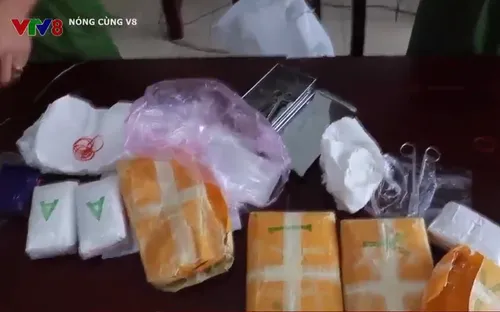 Nghệ An bắt 2 đối tượng vận chuyển 26 ngàn viên ma túy