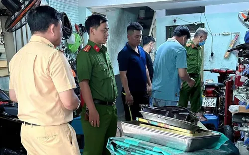 TP Hồ Chí Minh: Nhiều lò "độ" xe cho quái xế bị kiểm tra