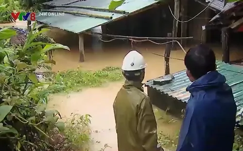 Thanh Hóa: Di dời dân tại khu vực ngập lụt đến nơi an toàn