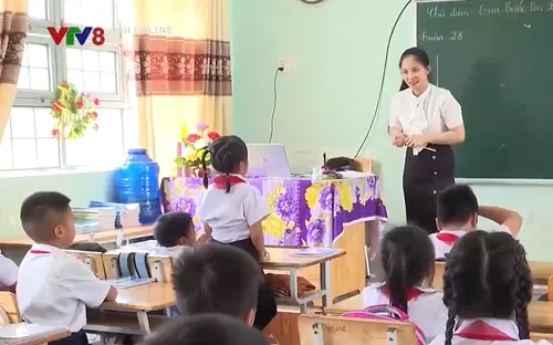 Kon Tum thiếu trên 800 giáo viên