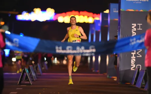 VĐV người Anh giành chức vô địch giải chạy Marathon TP HCM 2024