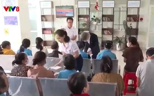 Công ty Murata trao quà Tết cho bệnh nhân nghèo