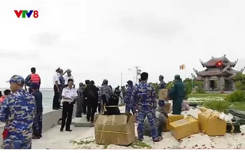 20 ngày mang hàng Tết đến với quân và dân Trường Sa