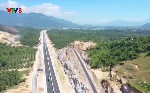 Tăng tốc đưa cao tốc Cam Lâm - Vĩnh Hảo về đích