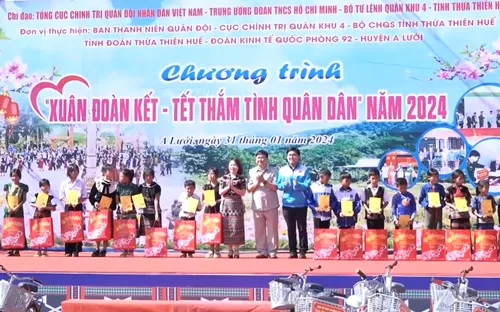 Rộn ràng không khí Tết sớm ở vùng cao tỉnh Thừa Thiên Huế